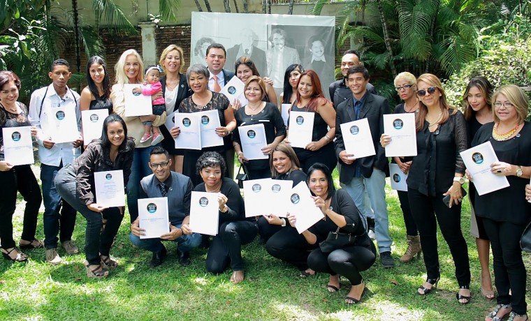 Fundación Arturo Uslar Pietri gradúa a 58 nuevos emprendedores de las Casas del Lápiz