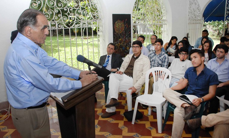 José Rafael Revenga: La oposición no puede desilusionar las expectativas de los venezolanos