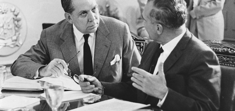 La Nación Fingida, por Arturo Uslar Pietri
