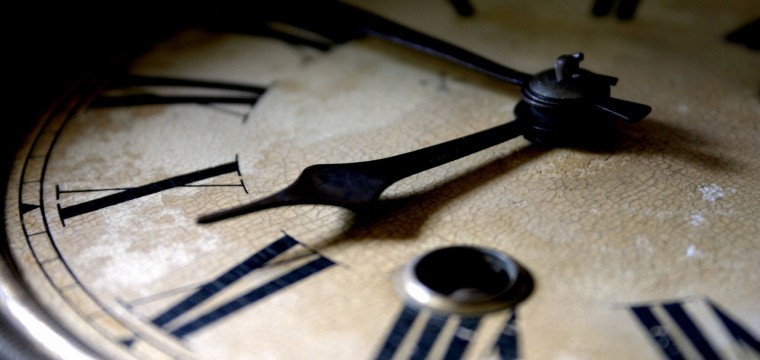 El tiempo y la política, por Alexis Aponte