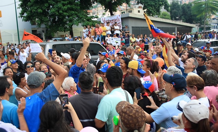 Los 7.676.894, por Alexis Aponte