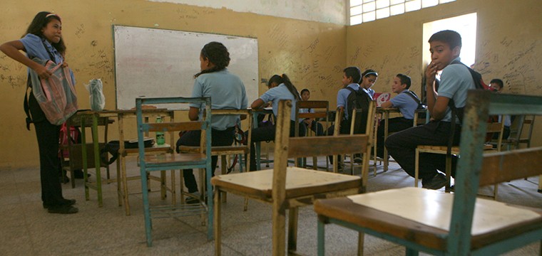#CiudadALápiz: La condena educativa, por Antonio Ecarri Angola