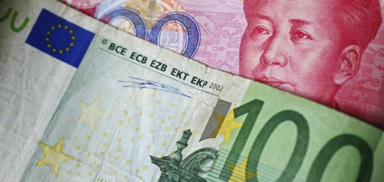 ¿Euros o dólares?, por Alexis Aponte