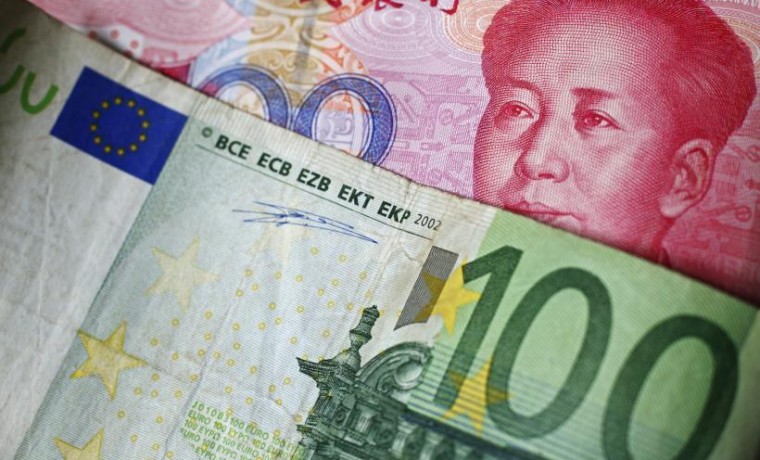 ¿Euros o dólares?, por Alexis Aponte