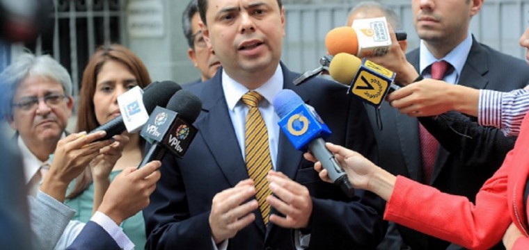 Ecarri: La educación venezolana se redujo a unos pocos que pagan en dólares